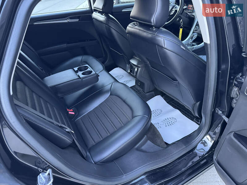 Седан Ford Fusion 2014 в Києві
