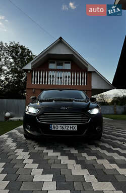 Седан Ford Fusion 2014 в 