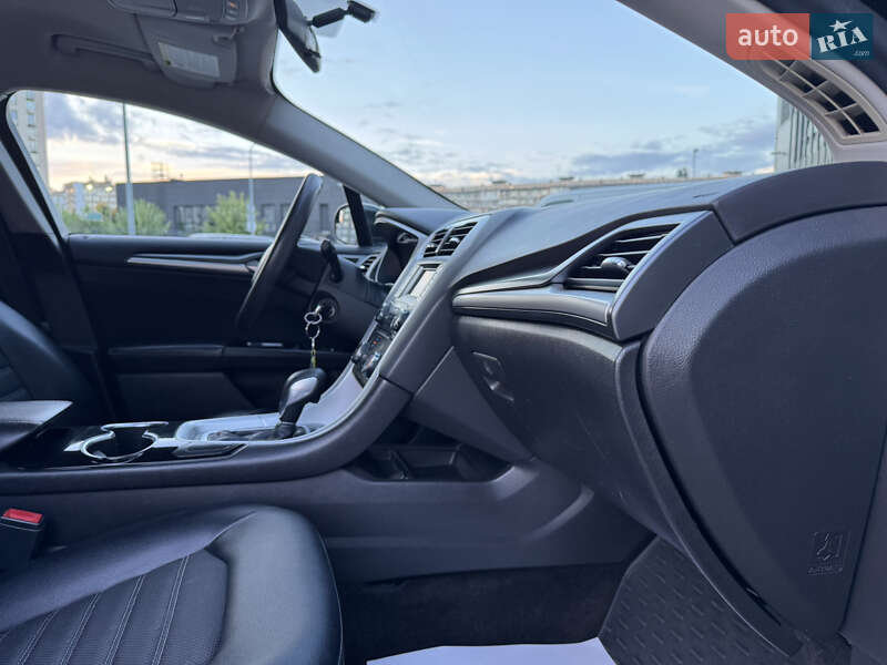 Седан Ford Fusion 2014 в Києві
