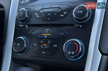 Седан Ford Fusion 2014 в 