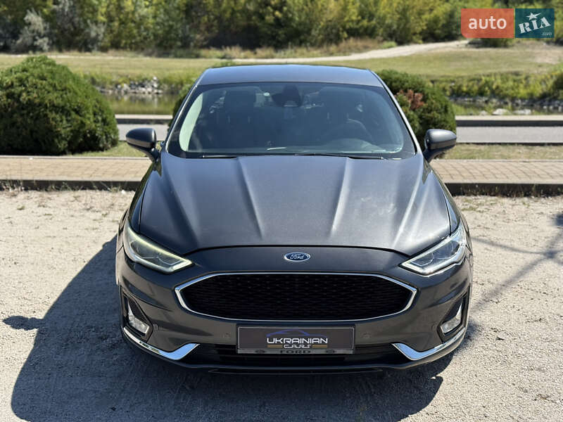 Седан Ford Fusion 2019 в Днепре