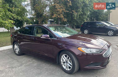 Седан Ford Fusion 2016 в 