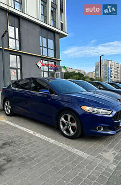 Седан Ford Fusion 2013 в 