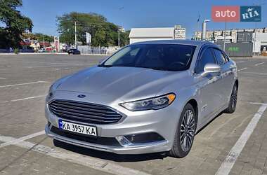 Седан Ford Fusion 2018 в 