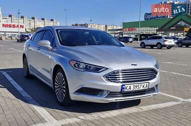 Седан Ford Fusion 2018 в 