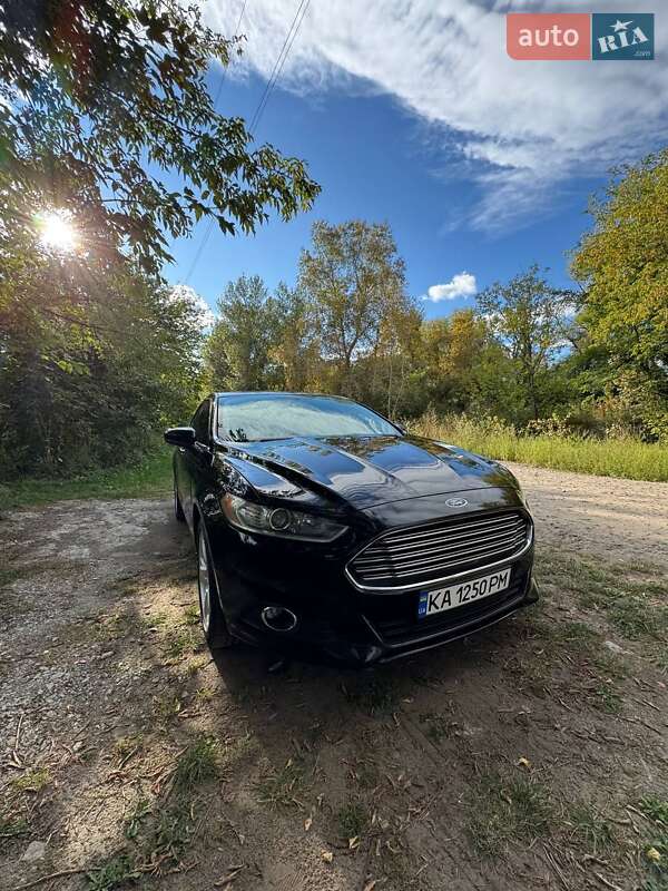 Ford Fusion 2016