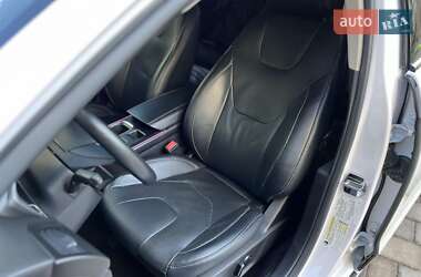 Седан Ford Fusion 2016 в 