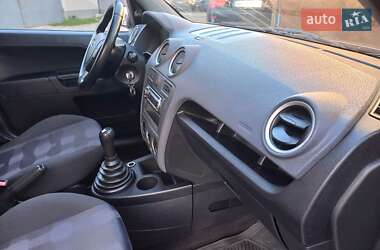 Хэтчбек Ford Fusion 2006 в 
