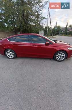 Седан Ford Fusion 2014 в 