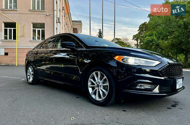 Седан Ford Fusion 2017 в 