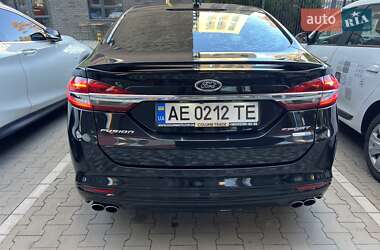 Седан Ford Fusion 2017 в 
