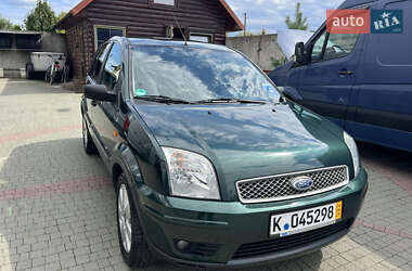 Седан Ford Fusion 2025 в 