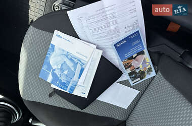 Седан Ford Fusion 2025 в 