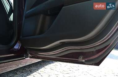 Седан Ford Fusion 2013 в 