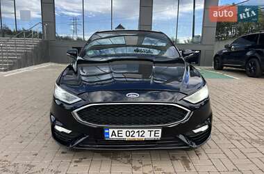 Седан Ford Fusion 2017 в 