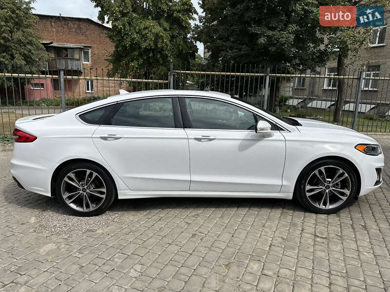 Седан Ford Fusion 2020 в Первомайске