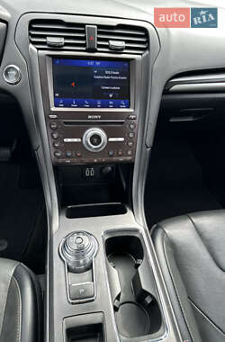 Седан Ford Fusion 2020 в 