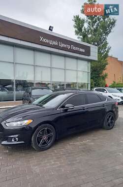 Седан Ford Fusion 2015 в 