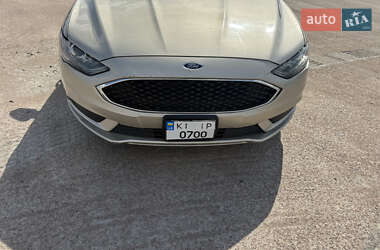 Седан Ford Fusion 2017 в 