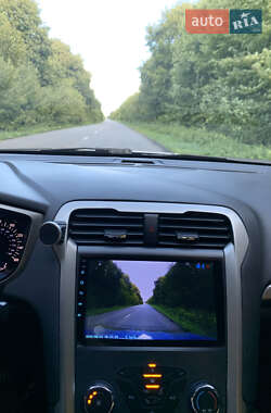Седан Ford Fusion 2012 в 