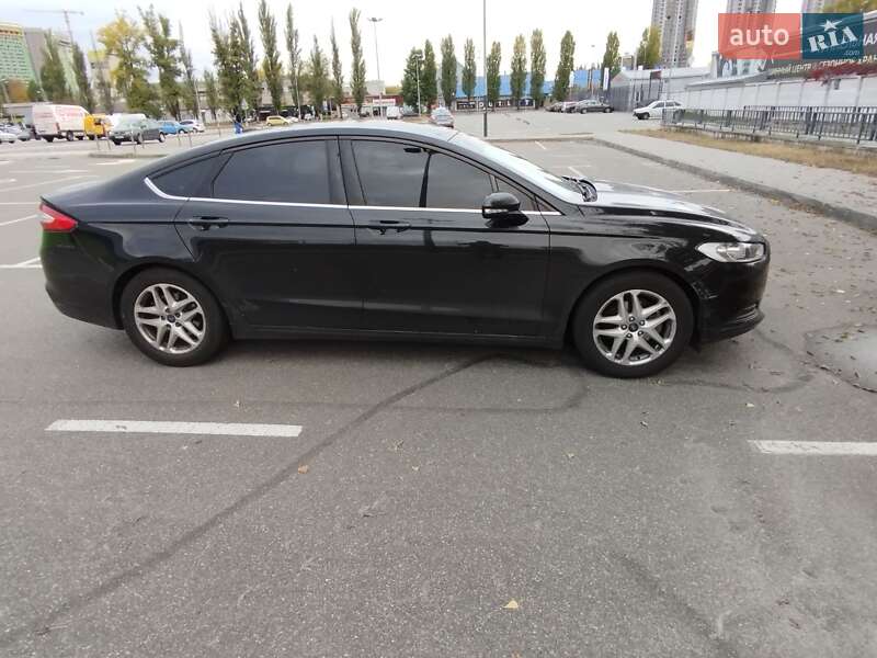Седан Ford Fusion 2014 в Киеве