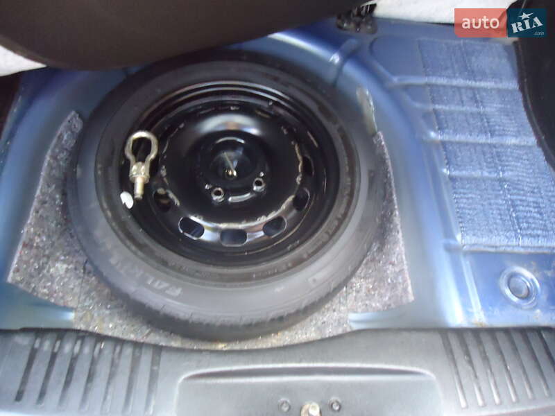 Хэтчбек Ford Fusion 2006 в Умани фото 20 Хэтчбек Ford Fusion 2006 в Умани