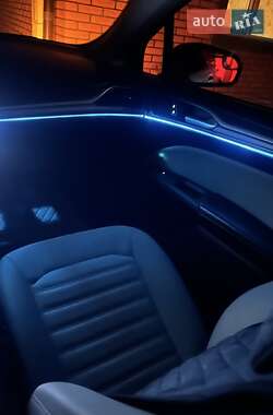 Седан Ford Fusion 2016 в 