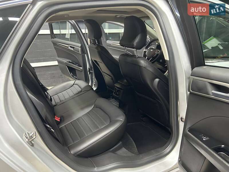 Седан Ford Fusion 2015 в Киеве