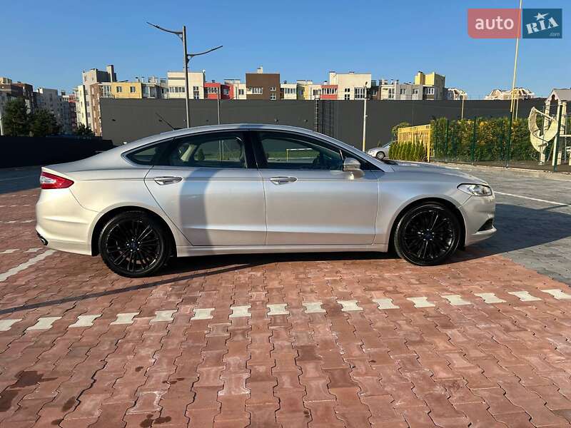 Седан Ford Fusion 2015 в Киеве