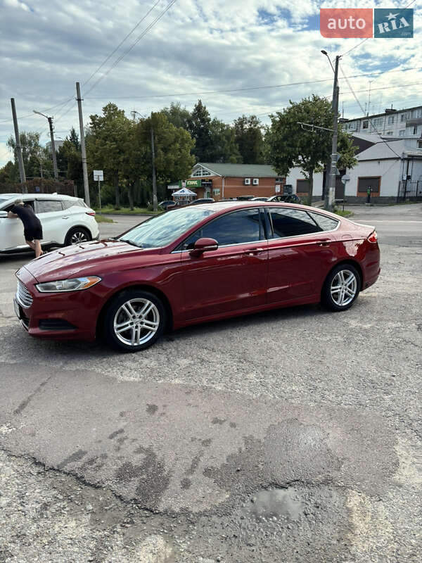 Седан Ford Fusion 2015 в Житомирі
