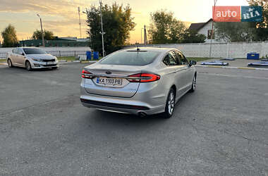 Седан Ford Fusion 2017 в 