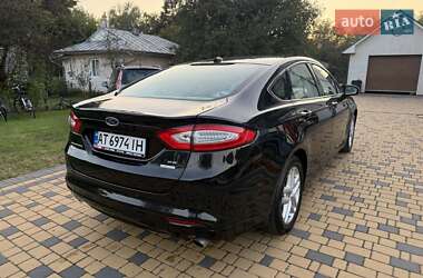 Седан Ford Fusion 2014 в 
