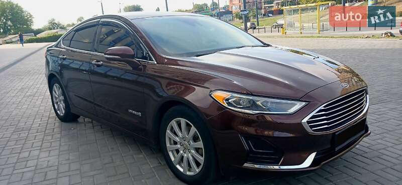 Седан Ford Fusion 2019 в Днепре