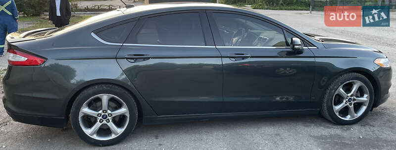 Седан Ford Fusion 2015 в Ивано-Франковске