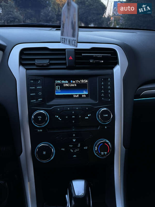 Седан Ford Fusion 2013 в Калуше