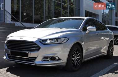Седан Ford Fusion 2013 в 