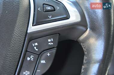 Седан Ford Fusion 2013 в 