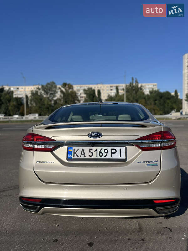 Седан Ford Fusion 2016 в Киеве