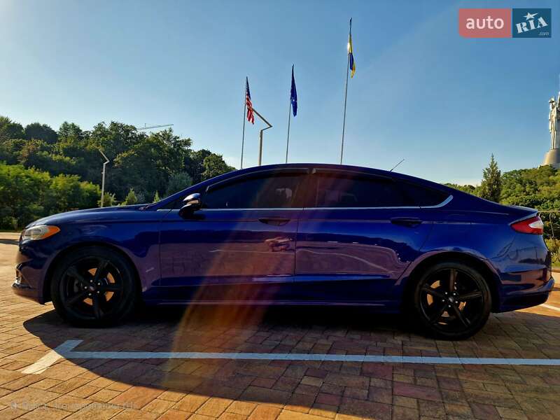 Седан Ford Fusion 2016 в Киеве фото 6 Седан Ford Fusion 2016 в Киеве