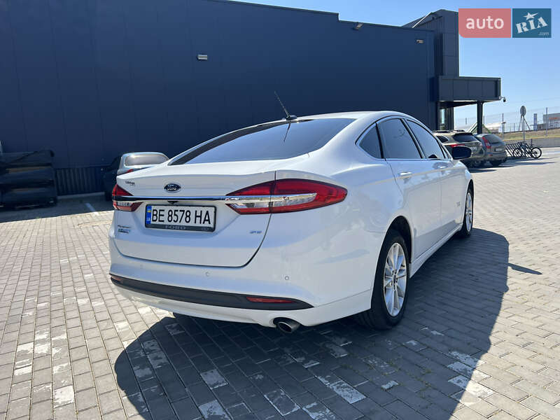 Ford Fusion 2016