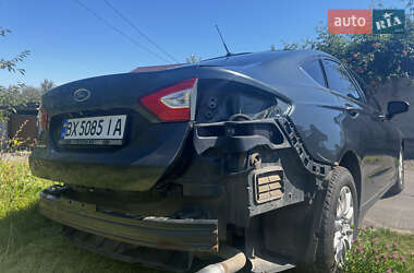 Седан Ford Fusion 2015 в 