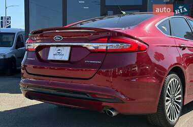 Седан Ford Fusion 2017 в 