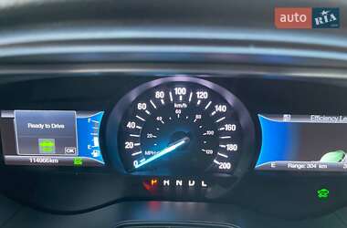 Седан Ford Fusion 2019 в 