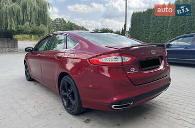 Седан Ford Fusion 2015 в 