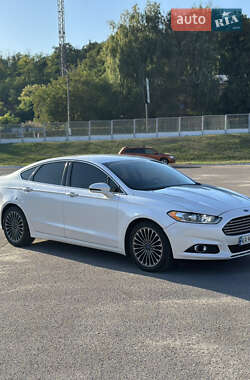 Седан Ford Fusion 2014 в 