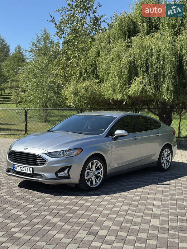 Седан Ford Fusion 2020 в Івано-Франківську