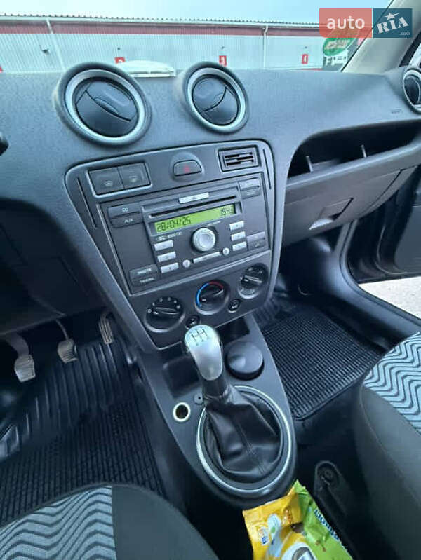 Хетчбек Ford Fusion 2006 в Сумах