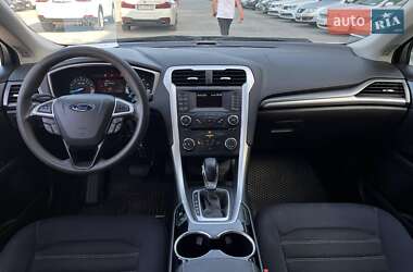 Седан Ford Fusion 2014 в 