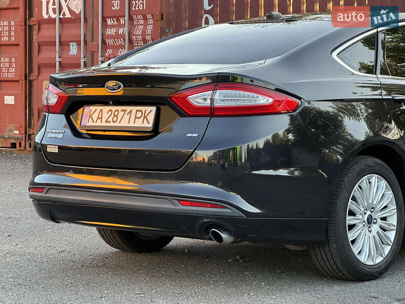 Седан Ford Fusion 2015 в Києві