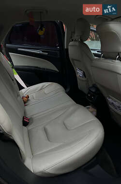 Седан Ford Fusion 2014 в Чернигове